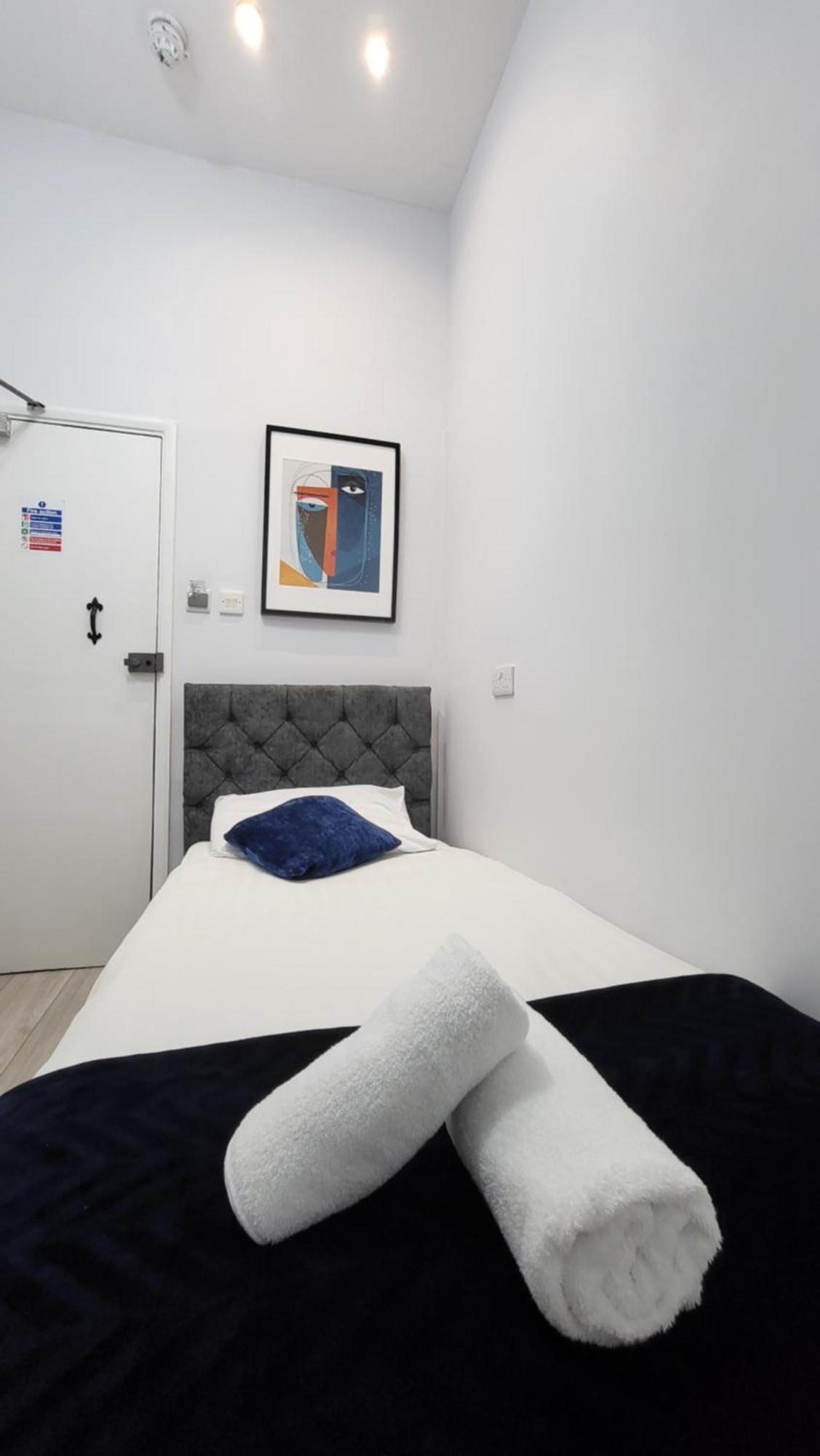 Habitación Individual con baño privado